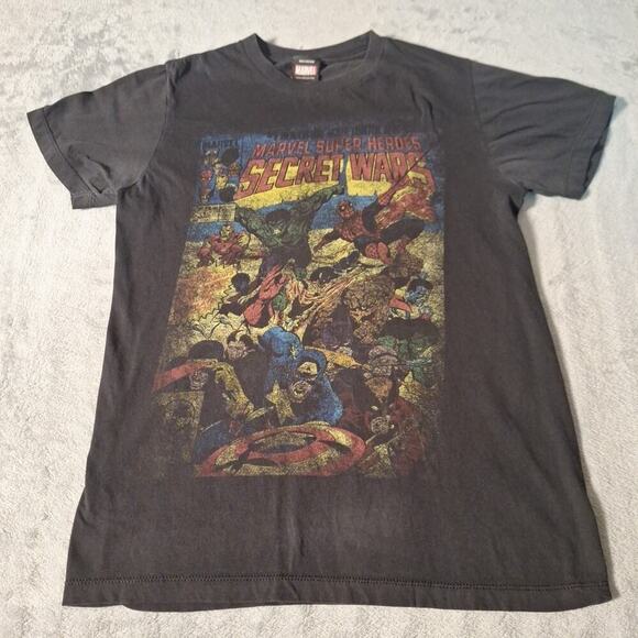 Vintage Y2K Marvel Super Heroes Secret Wars Comic Cover T-Shirt Size Small - Picture 1 of 6